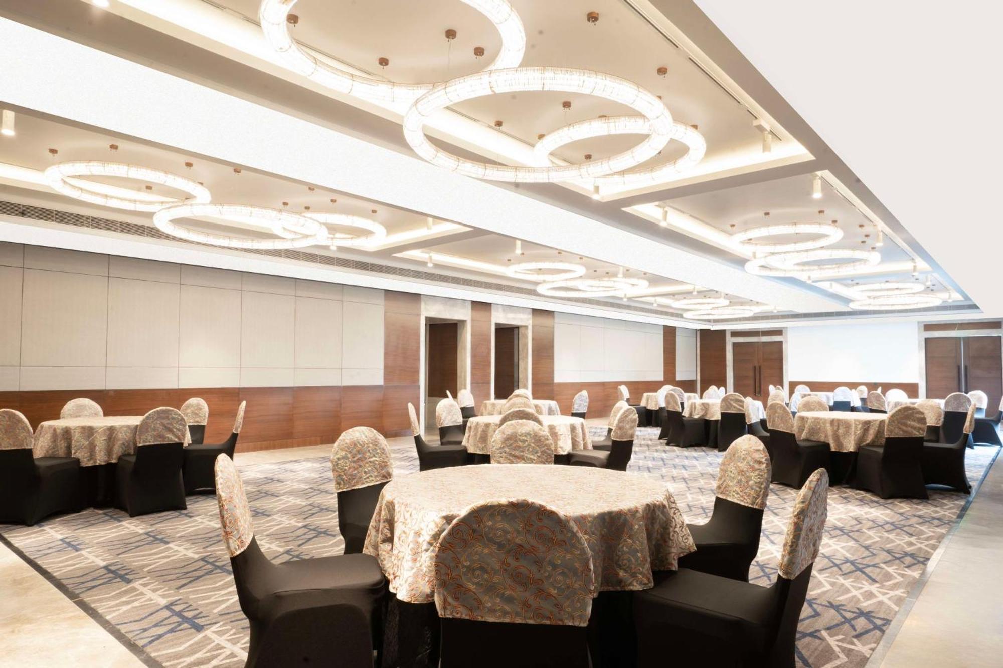 Radisson Hotel Vrindāvan المظهر الخارجي الصورة